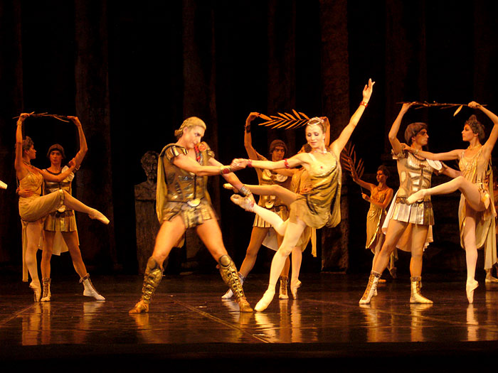 Балет «Спартак» Арама Хачатуряна восхитил зрителей в Турции