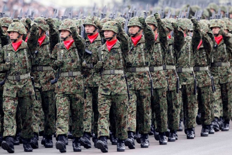 США встревожены посещением премьером Японии милитаристского храма