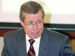 Уорлик призвал стороны карабахского конфликта сосредоточиться на поисках мирного урегулирования