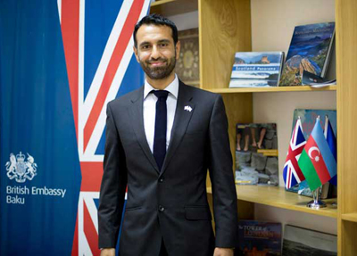 Посол Великобритании в Баку: Судьбу Карабаха и Шотландии должны определить референдумы, а не войны