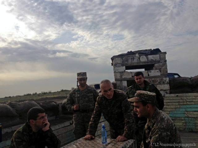 Премьер-министр Нагорного Карабаха посетил воинскую часть