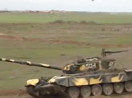 Широкомасштабные военные учения в Арцахе (видео)