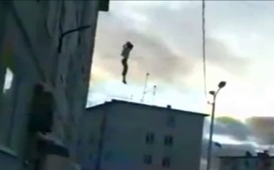 Жена пьяного азербайджанца выпрыгнула в окно