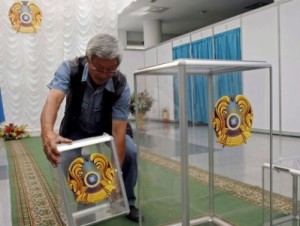Сенат Казахстана обсудит досрочные президентские выборы 19 февраля