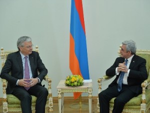 Серж Саргсян обсудил с главой Совета министров СЕ карабахский конфликт