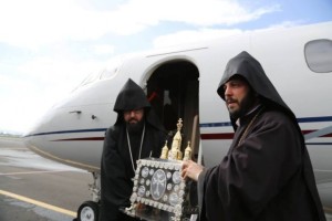 Католикос Великого дома Киликийского привез мощи жертв Геноцида армян