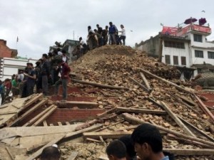 Число погибших в результате землетрясения в Непале превысило 1450