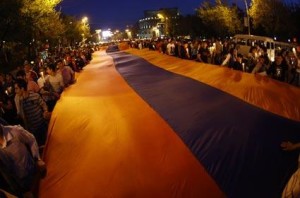 Факельное шествие в Ереване в память о жертвах Геноцида армян