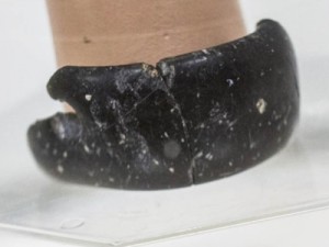 В Сибири нашли самый древний браслет в мире
