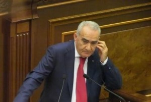 Президент Армении не знает – как поступить со спикером парламента
