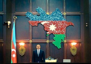 "Гейдаристан": Зачем в Баку убирают портреты отца и сына Алиевых