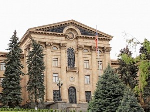 Парламент Армении принял отчет по госбюджету за 2014 год