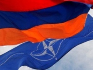 Расширением отношений с НАТО Армения вновь завоюет уважение России - Давид Шахназарян