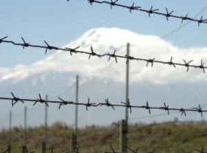 НПО: Азербайджан и член НАТО Турция осуществляют блокаду в отношении Армении
