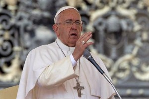 В мире чувствуется «атмосфера войны»: Папа Римский