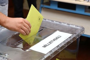 В Турции стартовали парламентские выборы исторического значения