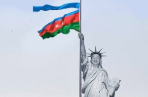 Журналиста газеты Guardian не пустили в Баку (Видео)