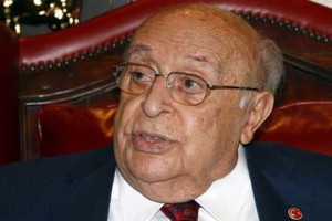 Скончался экс-президент Турции