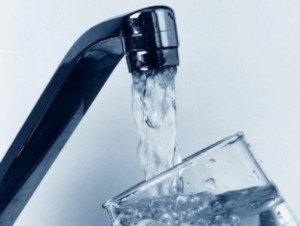 Компания «Ереван – джур» передумала: она предлагает не повышать тариф на воду