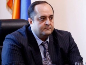 Министр юстиции Армении, находясь за границей, подал в отставку