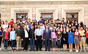 Бако Саакян принял несколько десятков армянских студентов из Диаспоры