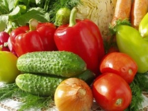 В 2015 году заводы закупили в разы больше овощей и фруктов - Роберт Макарян