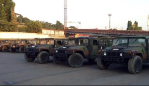 Украина получила еще 100 броневиков Humvee