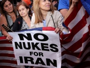 Тысячи американцев в Нью-Йорке протестуют против соглашения с Ираном