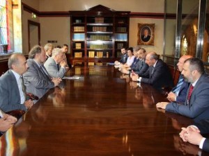 Президент Арцаха в Лондоне встретился с представителями армянских партий
