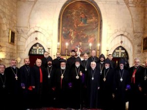 Арам I поздравил новоизбранного патриарха Армянской католической церкви
