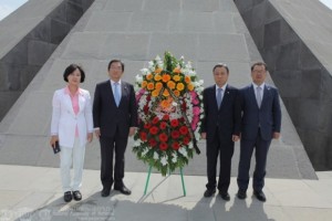 Корейская делегация посетила «Цицернакаберд»