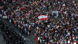 «Мусорные» протесты в Ливане привели к столкновениям с полицией