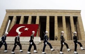 В Турции отменили сегодняшние военные парады впервые за 90 лет