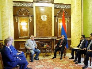 Премьер-министр Армении принял группу предпринимателей из России