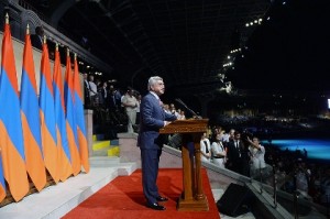 Саргсян: Огонь Всеармянских игр еще долго будет служить для вас ориентиром