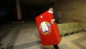 В Белоруссии пять претендентов на пост президента собрали необходимое количество подписей