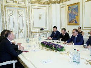Компания «Боинг» представила премьер-министру Армении результаты исследования авиарынка