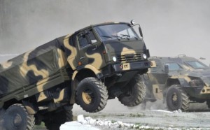 Российские военные проводят в Армении занятия по «экстремальному вождению»