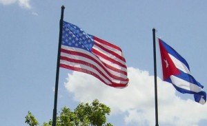 Джон Керри поднял американский флаг над Кубой
