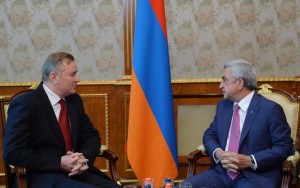 Президент Армении принял уходящего посла Украины