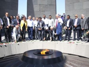 Высокопоставленные гости из Турции посетили в «Цицернакаберд»