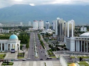Глава Туркмении сменил мэра столицы