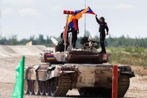 Главком Сухопутных войск РФ назвал Армению одним из основных конкурентов России на «Танковом биатлоне»