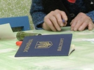 Боле 100 граждан из Армении получили украинские паспорта