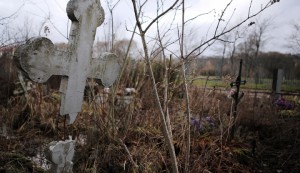 Россиянин раскопа могилу и изнасиловал покойницу