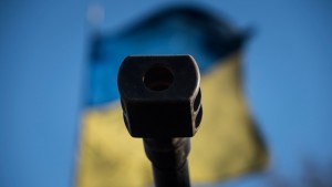 Киев обвинил боевиков "ДНР" в 136 случаях нарушения перемирия