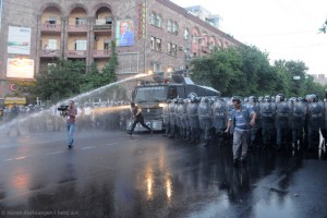 «Gallup»: 95% опрошенных в Армении одобрили демонстрации по электричеству на Баграмяна