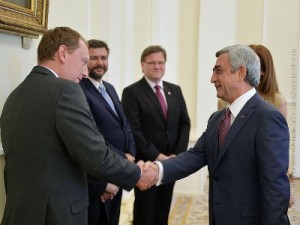 Серж Саргсян поблагодарил чешских сенаторов за резолюцию по Геноциду армян