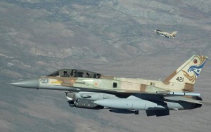 Израиль нанес удары по постам сирийской армии в ответ на ракету