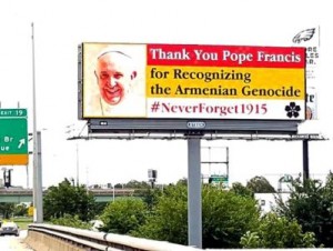 «Спасибо Папе Франциску за признание Геноцида армян. Никогда не забудем 2015 »: Армяне США приветствуют Папу Римского